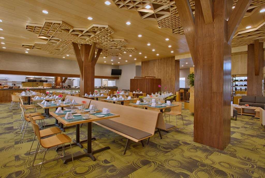 מלון Galeria Plaza איראפואטו מסעדה תמונה